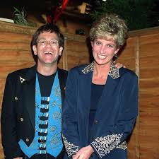 But the versace family said in a statement that orth's book is a sensational story full of contradictions and hearsay. in making her lurid claims, orth ignores contrary information. Elton John Prinzessin Diana Kurz Vor Ihrem Tod Hatten Sie Streit Gala De