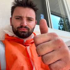 Tyler Pace (@teepace01)