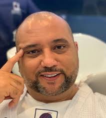 Latest on bahia de feira forward jose carlos pereira dos santos including news, stats, videos, highlights and more on espn. Ex Careca Geraldo Luis Faz Transplante Capilar Super Radio Tupi