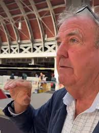 @ClarksonsFarm1's video Tweet