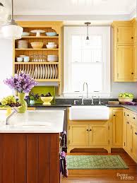 24 Tips For A More Energy Efficient Home Http Www Bhg Com Home Improvement Advice 24 Tips For Ene Yenilenmis Mutfak Cottage Kitchens Yeni Mutfak Modelleri