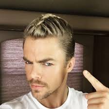 Cabeleireiro dá dicas para os homens que querem usar as tranças que estão  na moda nas redes sociais