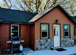 With over 2 million bookable vacation rentals, vrbo connects homeowners with families and vacationers looking for something more than a hotel for their trip. Hall Lake Cabins Home Facebook