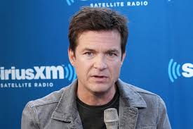 Who stars in Arrested Development season 5? Jason Bateman, Jessica Walter,  Jeffrey Tambor, Alia Shawkat, Tony Hale, Michael Cera