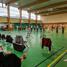 Il existe surtout en picardie et en île de france. File Competition De Tir A L Arc A Jean Renaux Jpg Wikimedia Commons