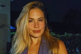 Solange Gomes para tudo no concurso Mister Rio de Janeiro