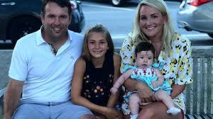 Below, see the sweet box of toys the pop star gifted them. Schwanger Mit 16 Jamie Lynn Spears War Medienrummel Zu Viel Promiflash De