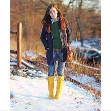 The phuas have new neighbours, but things turn sour between the two families when they start off on the wrong foot. Gummy Boots Phua Chu Kang Women S Fashion Shoes On Carousell