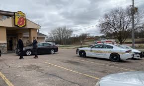Just look for the 'free cancellation' message during your hotel search. Twin Brothers Identified As Carjacking Burglary Suspects Kscj 1360