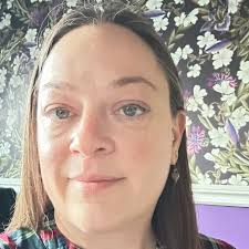 Bts and hot weather here 🔥 . Thong by @abelpirelastore