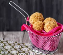 Senza friggere, dal ripieno filante e cotte in forno!le polpette di cavolfiore e patate sono un secondo piatto sfizioso, perfetto per cucinare i cavolfiori e renderli irresistibili. Polpette Di Cavolfiore E Tonno Al Forno Stagioni Nel Piatto