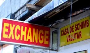 Știți câți lei primiți pentru vanzare de euro? Leul Se Depreciaza Cat Valoreaza Un Euro Si Un Dolar Curs Valutar 19 Decembrie Foto