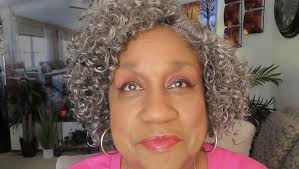 Amazon.com: HUA Pelucas de cabello humano gris sin pegamento para mujeres  negras, pelucas cortas rizadas grises para mujeres negras, cabello humano  mezclado rizado rizado para usar y llevar, peluca sin pegamento, :