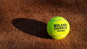 Tennis heroes grace roland garros clay courts roland garros was the first grand slam in 2020, nadal became the first player in tennis history to win 13 titles at the same grand slam championship. Roland Garros Shows Its New Illuminated Center Court Junipersports