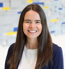 Jennifer Dolan's Instagram, Twitter & Facebook