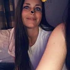 Kimberly Latta's Instagram, Twitter & Facebook