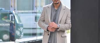 Pantalons habillés, cigarette, palazzo, baggy, chinos ou leggings. 5 Facons De Porter Un Manteau Long Pour Homme Psm