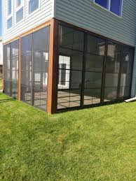 Professional mobile screen service to your home. Screenmobile Loretto Minnesota Proview