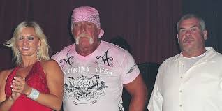 Born bubba clem on 21st april, 1966 in warsaw, indiana, he is famous for `bubba the help us build our profile of bubba the love sponge! Who Is Bubba The Love Sponge The Shock Jock S Star Has Fallen Dramatically