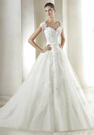 Patrick in größe 34, ( passt aber auch mit 36/38) neu ohne etikett, in der farbe ivory mit kleinsten perlen und pailletten bestickt. A Linie St Patrick Sarina Kapelle Spitze St Patrick Sarina 362 36 2021 Brautkleider Online Bestellen Billiger Kaufen Preise 2021