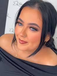 21 and absolutely glowing ✨🍾