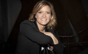 Tras licenciarse en periodismo por la universidad autónoma de barcelona, trabajó como redactora en ràdio 4 de radio. Maria Casado Su Nueva Aventura Profesional Tras Salir De La Manana De Tve