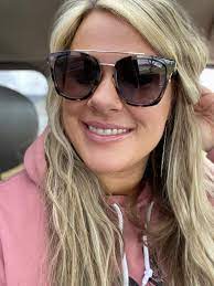 These edgy casual frames are the perfect finishing touch for a laidback weekend look. Sweet Dreams Quay Australia