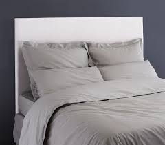 Tête de lit capitonnée pvc noir pour lit 140 et 160 cm. Lit Blanc Tete