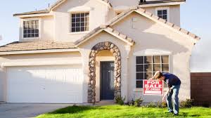 You could also get a home equity loan, or heloc, but you may not be able to list your house right away. How To Sell A House By Owner Bankrate Com