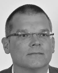 LOPES II—Design and Evaluation of an Admittance Controlled Gait Training  Robot With Shadow-Leg Approach