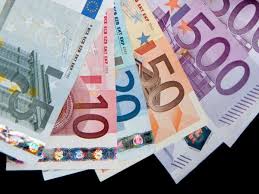 Our currency rankings show that the most popular euro exchange rate is the eur to usd rate. Selb Polizei Sucht Zeugen 5000 Euro Weg Selb Frankenpost