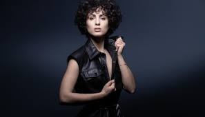 Μεταφράσεις από και προς ελληνικά Esc Songcheck Kompakt 35 Frankreich Voila Von Barbara Pravi Esc Kompakt