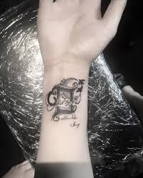 Gemini is often cited as the most obedient and loyal friend that any other zodiac can have. Gemini Tattoo Kata Kata