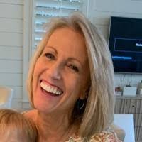 Lori Crossley's Instagram, Twitter & Facebook