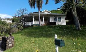 Much time is spent outdoors. Honolulu Historic Homes Guide With Map Pictures