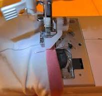 Remplacer un col de t-shirt troué – Fibre raisonnée