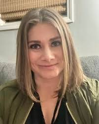 Moya Sinclair's Instagram, Twitter & Facebook