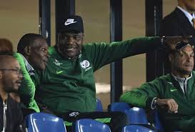 Arthur 10111 zwane (born 20 september 1973 in soweto, gauteng) is a retired south african football (soccer) midfielder who last played for kaizer chiefs. Explained How Arthur Zwane Got Bafana Bafana Gig