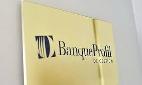 One swiss bank prepares a merger with banque profil de gestion and acquires the entire client portfolio of a private bank in zurich. One Swiss Bank Fusion Auf Der Zielgeraden