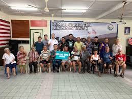 Download the petronas industrial lubricants toolbox! Christmas Is Just Around The Corner And We Wanted To Spread Out Our Passion And Love To Our Community Especially To The Eldest So This Time Around Petronas Lubricants Marketing Malaysia Sdn