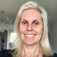 Suzi Edwards (@Suzi_Edwards)