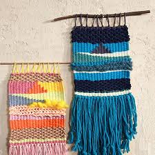 Sie weben eine art vielfarbigen teppich, auf dem die sterne glänzen, die jahreszeiten vorbeiziehen, die tiere sich bewegen, die engel in erscheinung treten und vor allem die »knechte des herrn«, die. Weben Lernen