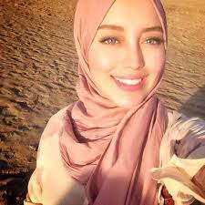 Image Decouverte Par Proud To Be A Libyan Decouvrez Et Enregistrez Vos Images Et Videos Sur We Heart It Arab Girls Arab Girls Hijab Beautiful Hijab