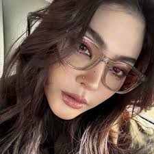 ja ♡ ಮೇಲೆ X: "Not at Faye rushing towards Yoko lmao I bet she called her  right away after realizing her P'Faye is not with her 😩 FILLED WITH LOVE  AT MNL #