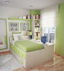 Jugendzimmer Ideen Kleine Raume Bett Schubladen Schreibtisch Wandregale Grun Creme Raumteiler Kinderzimmer Kleines Schlafzimmer Layout Kinder Zimmer