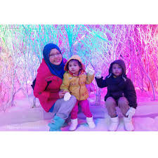 Shah alam replaced kuala lumpur as the capital city of the state of selangor in 1978 due to kuala lumpur's incorporation into a. I City Snowalk Best Sangat Mesti Datang Ke Sini Cikgu Norazimah