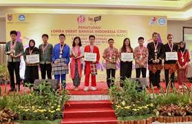 We did not find results for: Wajah Wajah Berseri Pemenang Kompetisi Debat Siswa Sma Tingkat Nasional Http Www Kalderanews Com