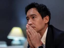 Richard Yarrow's Instagram, Twitter & Facebook