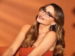 Así anunció que estaba lista para su viaje familiar. A Que Se Dedica Joe Gonzalez El Primer Esposo De Sofia Vergara