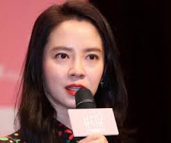 Последние твиты от song ji hyo 송지효 (@jihyosong0815). Song Ji Hyo Birthday Age Height Details
